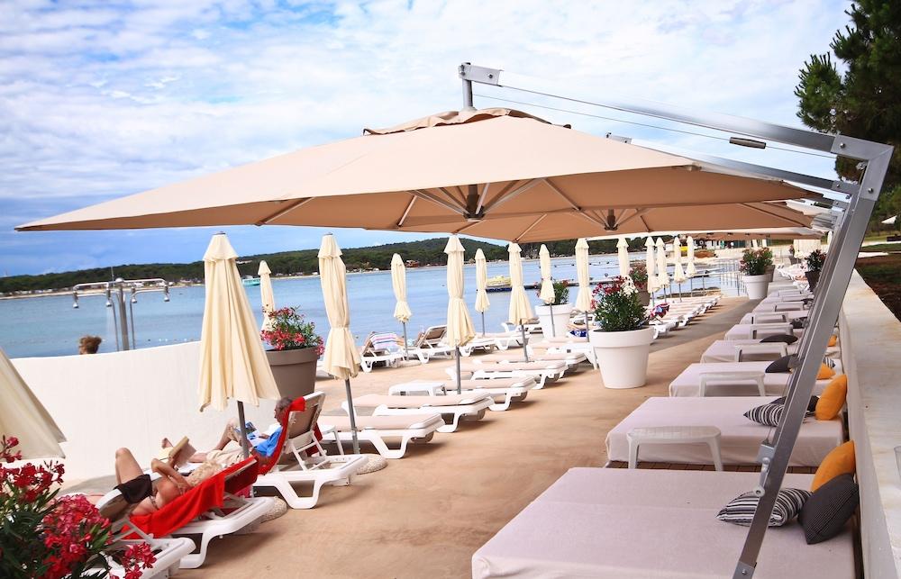 Ai Pini Medulin Resort Екстериор снимка