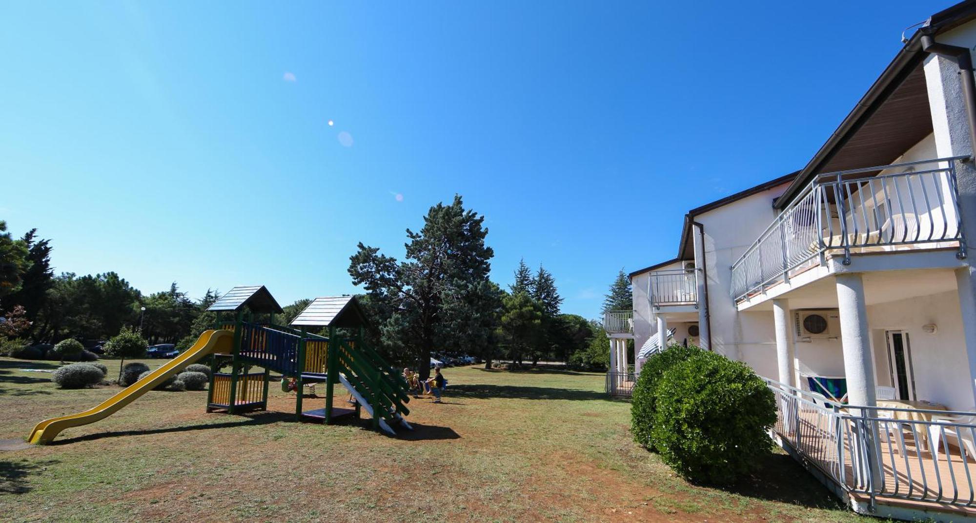 Ai Pini Medulin Resort Екстериор снимка