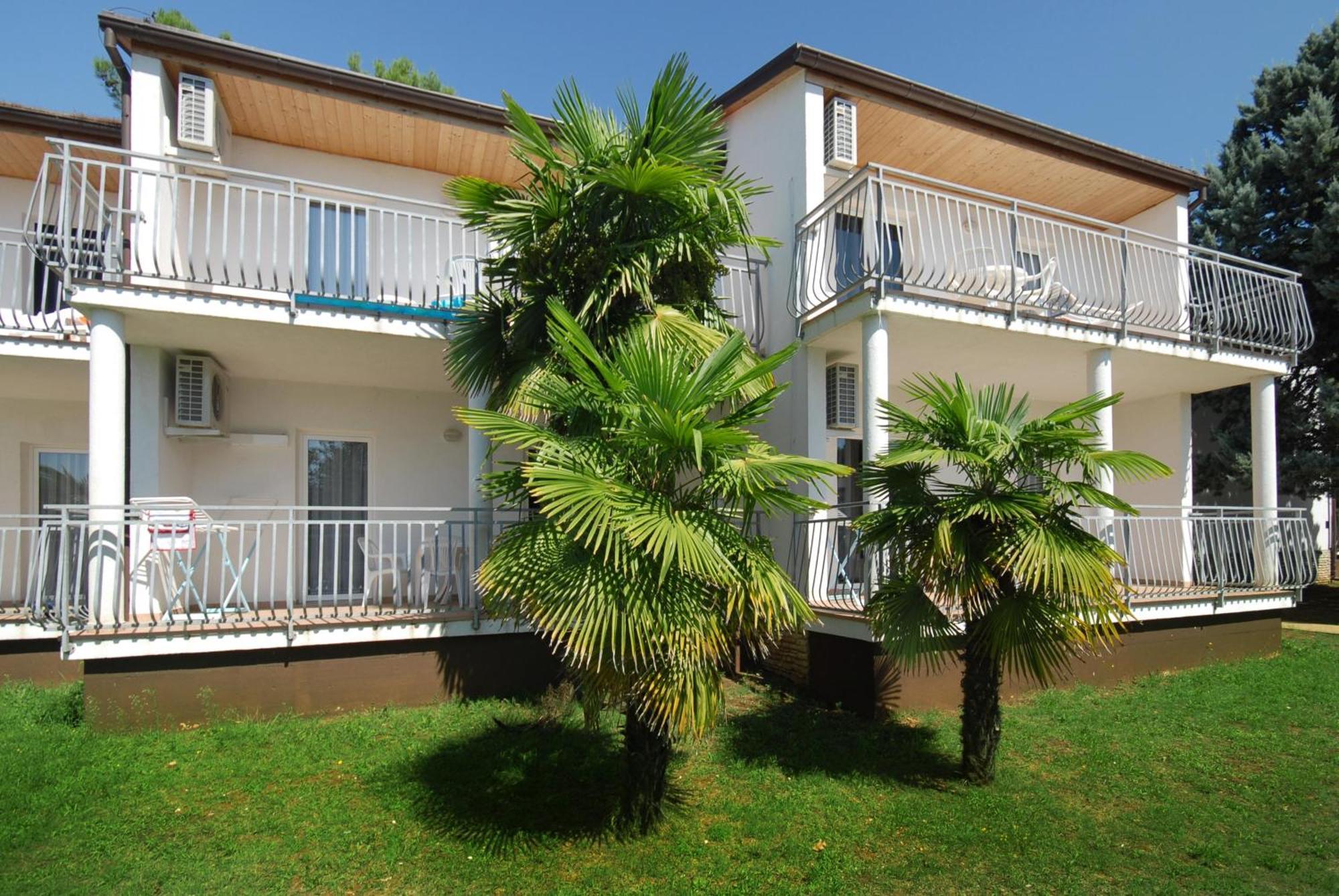 Ai Pini Medulin Resort Екстериор снимка